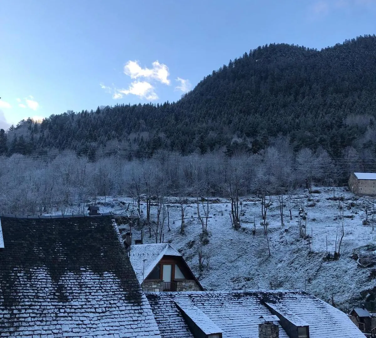 Holiday home Chalet Aranes Santa Maria Cerca De Baqueira-Beret By Eth Floc Tredos