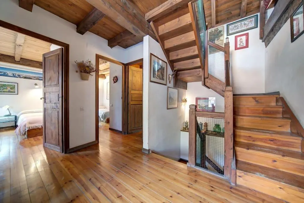 Holiday home Chalet Aranes Santa Maria Cerca De Baqueira-Beret By Eth Floc Tredos
