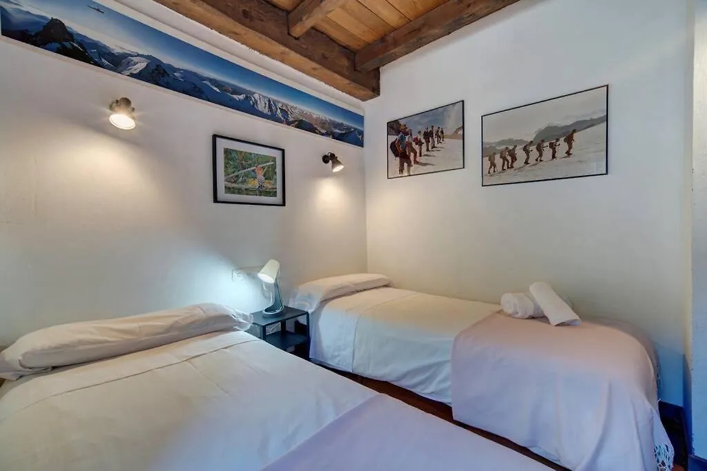 Holiday home Chalet Aranes Santa Maria Cerca De Baqueira-Beret By Eth Floc Tredos Spain